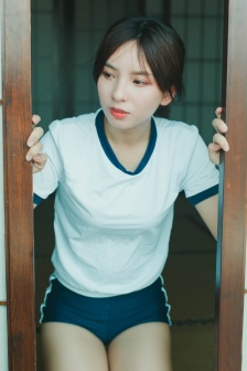 《女教师2hd》